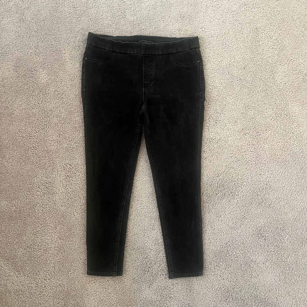 Women's Black Elastic Waist Skinny Jeans